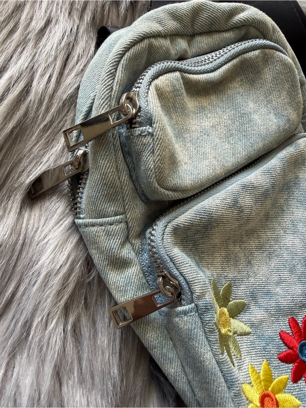 No Boundaries sling Denim Floral Mini bag - Light Blue
